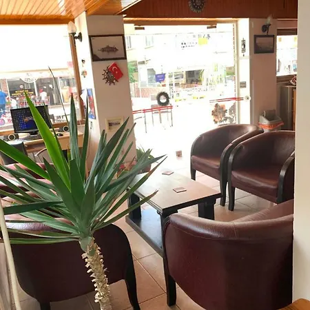 Yuksel Szálloda 2*